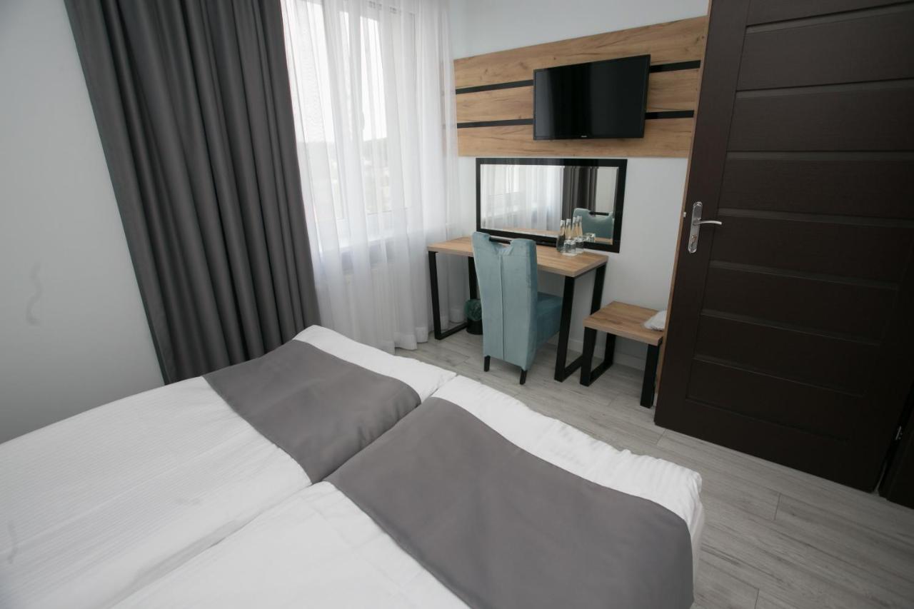 Hotel Tiffany Nowe Miasto Lubawskie Exterior photo