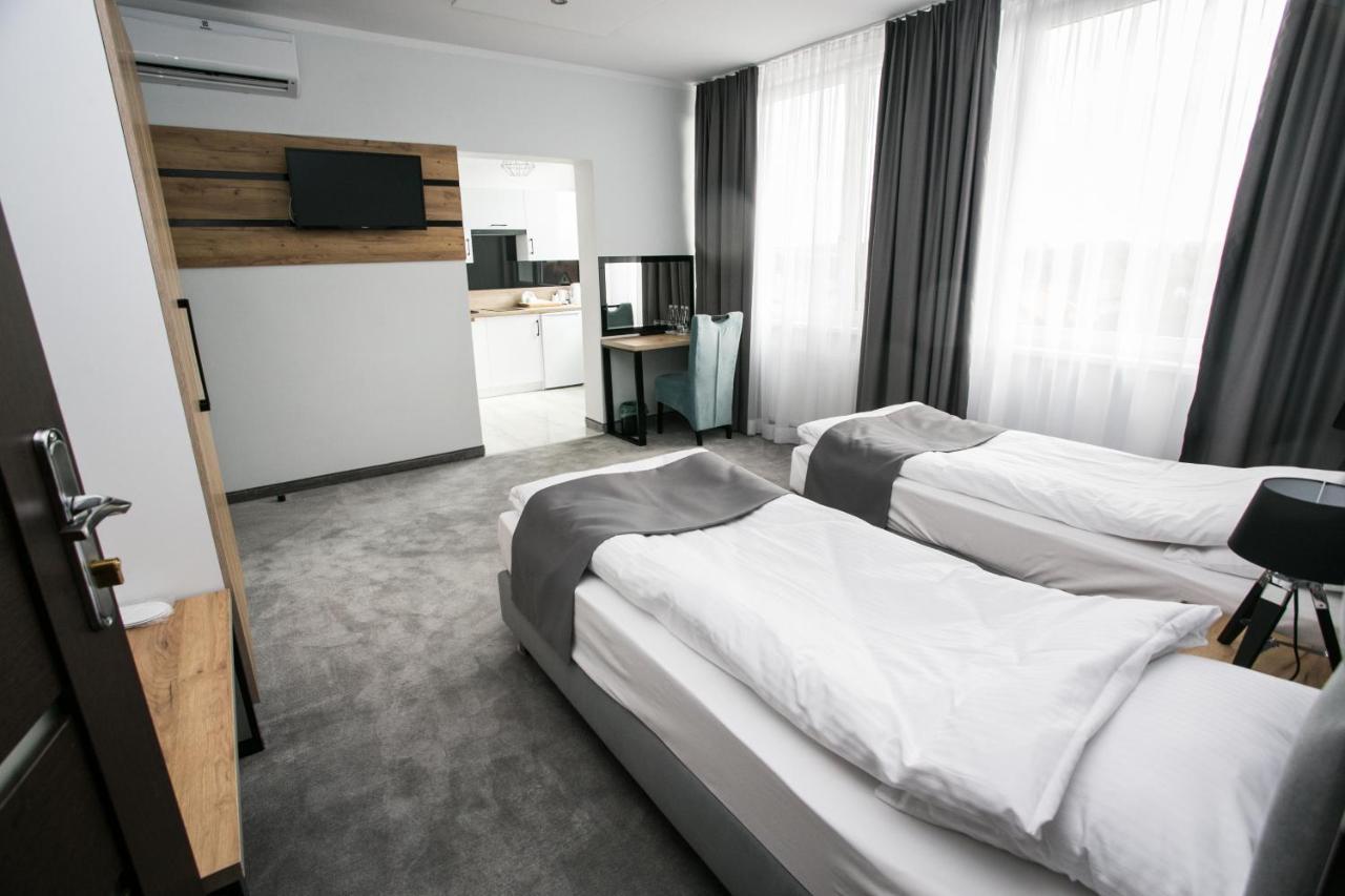 Hotel Tiffany Nowe Miasto Lubawskie Exterior photo